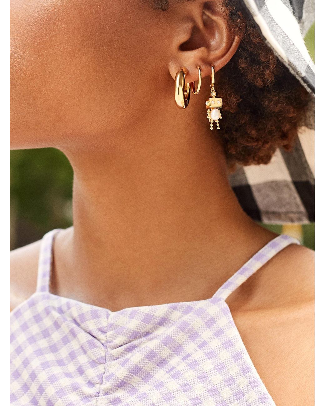 Dalilah Medium Tube Hoop Earrings 2025