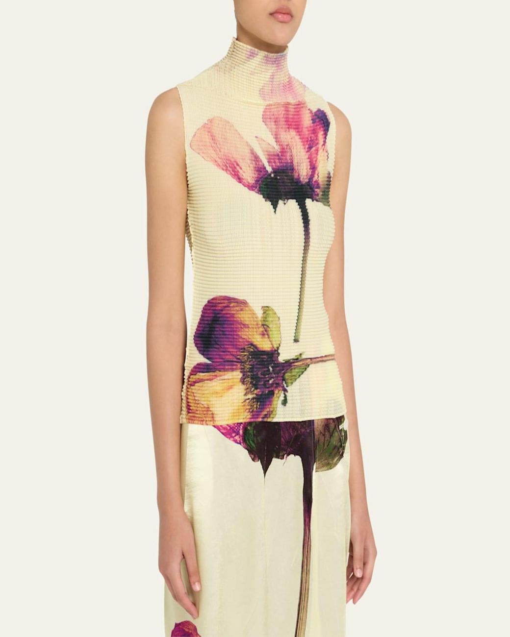 Issey Miyake Pressed Flora Pleats Top in Pink | Lyst