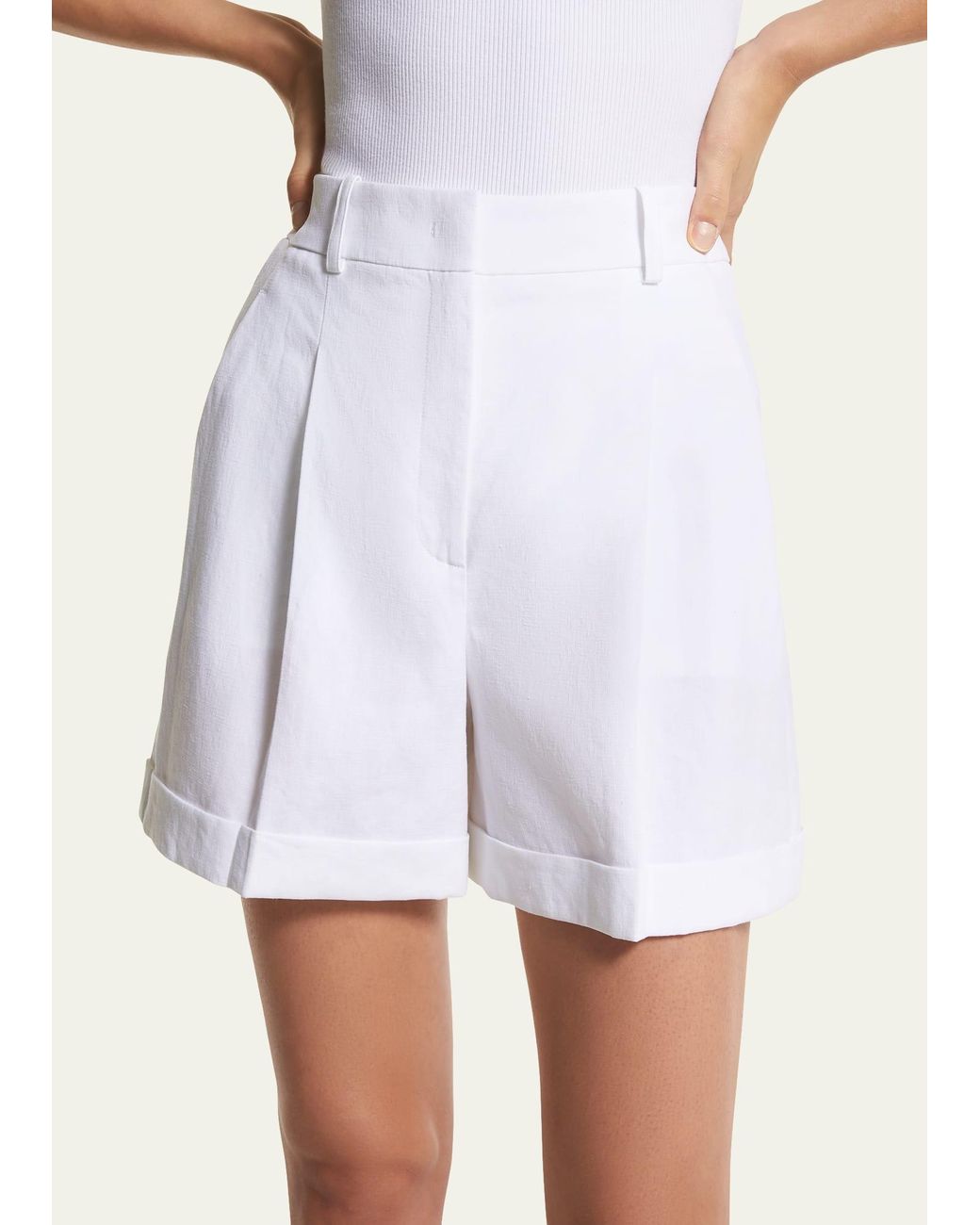 Michael Kors Pleated Cuffed Linen Shorts in White | Lyst