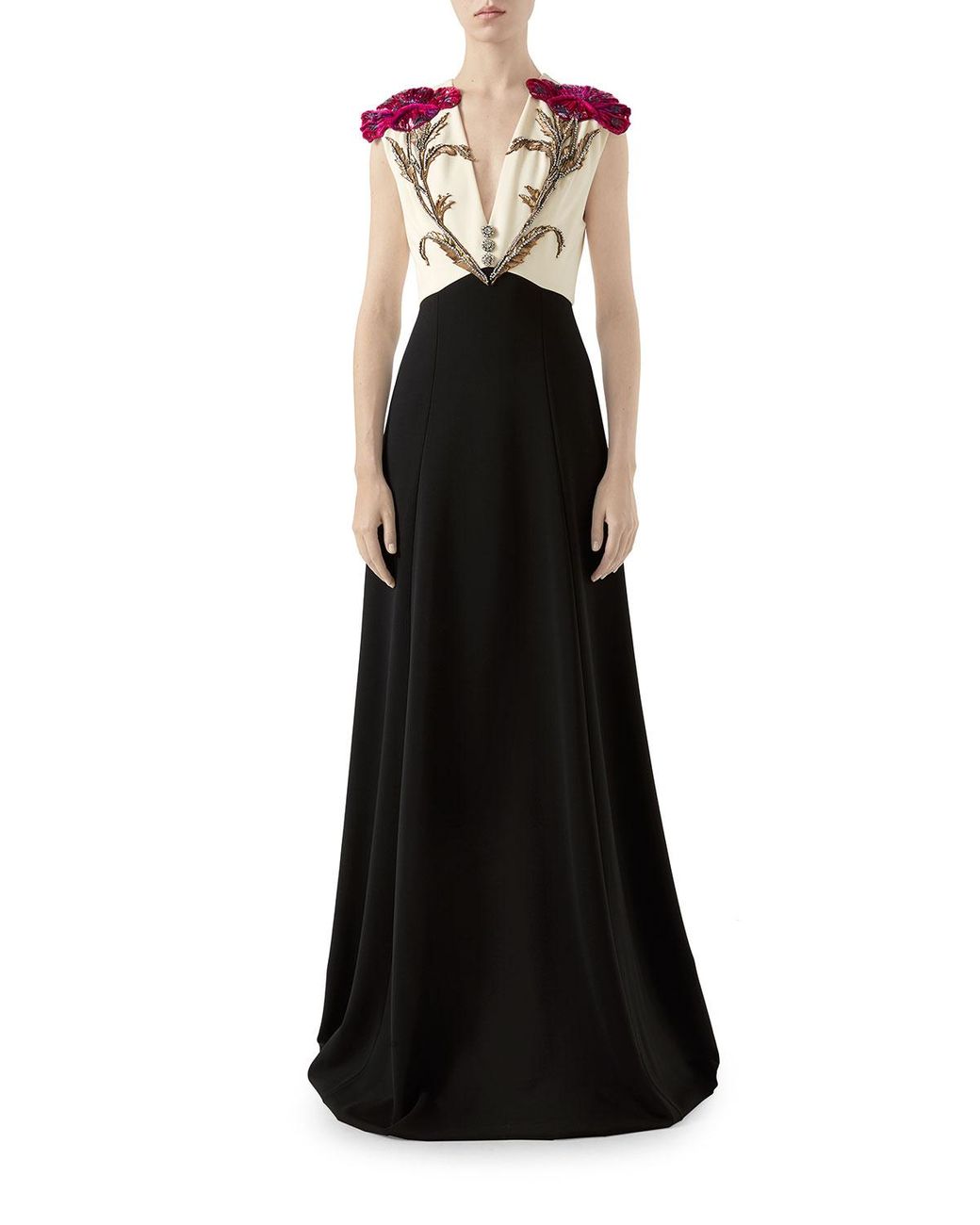 green emerald velvet dress Gucci Cruise 2016 Look 15 Runway Embellished Lace Gown  Recess