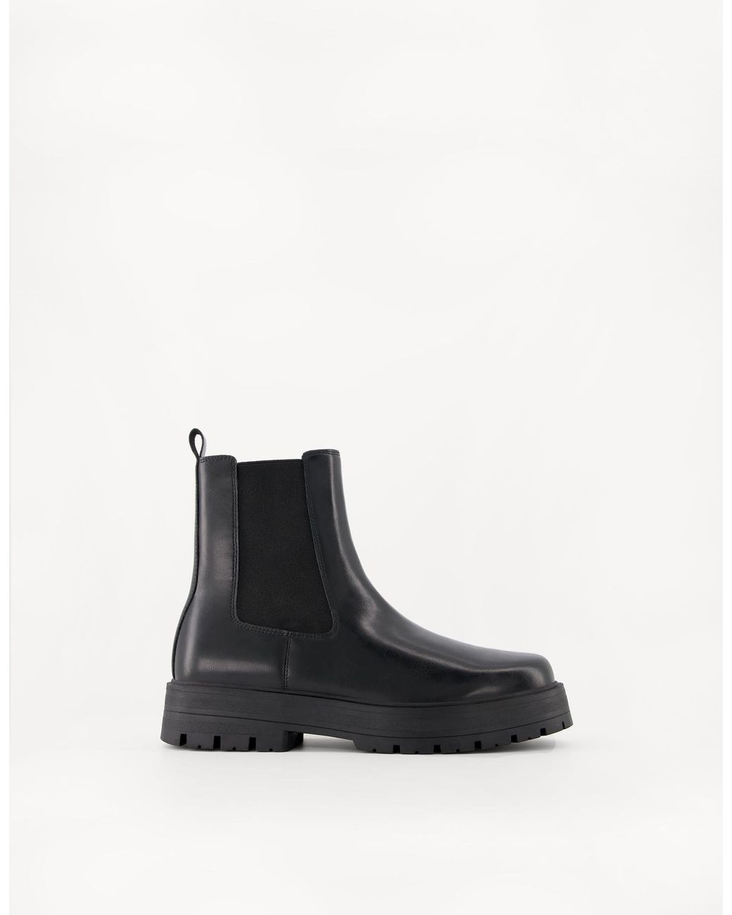 chelsea boots bershka