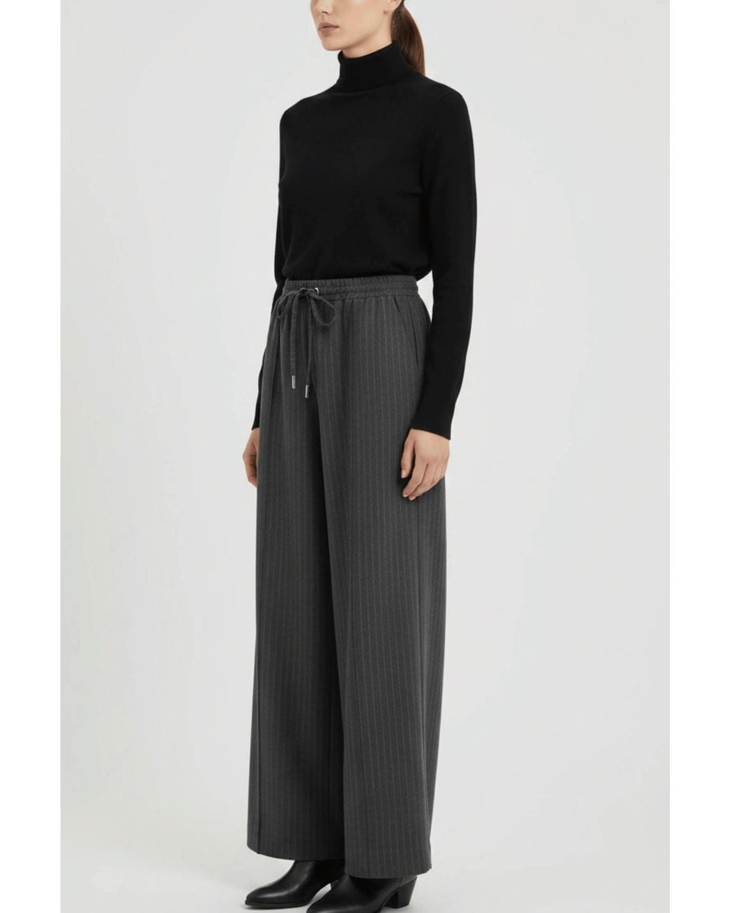 ALIGNE Gray Aubrey Pinstripe Trouser