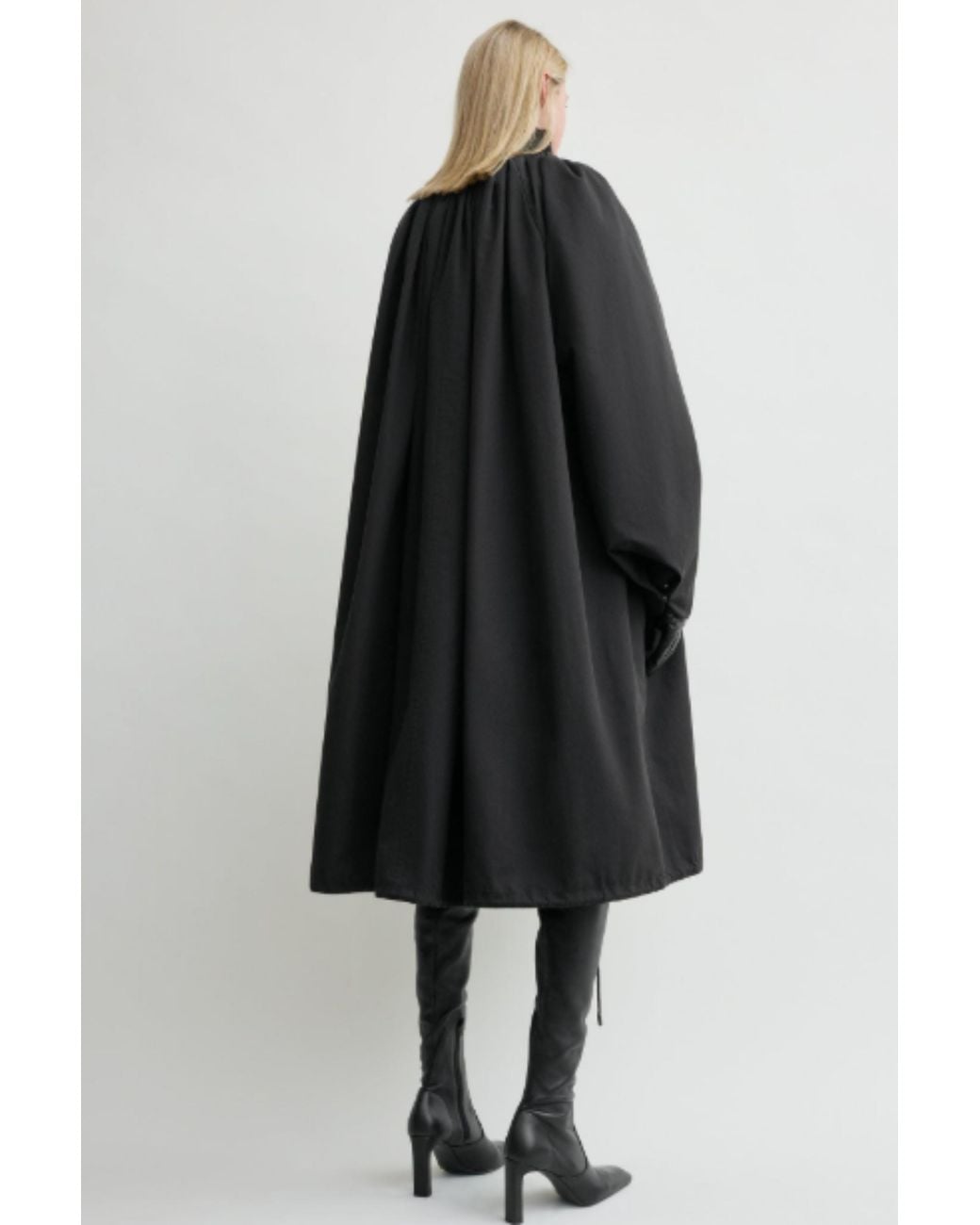 Totême Black Gathered Parachute Coat