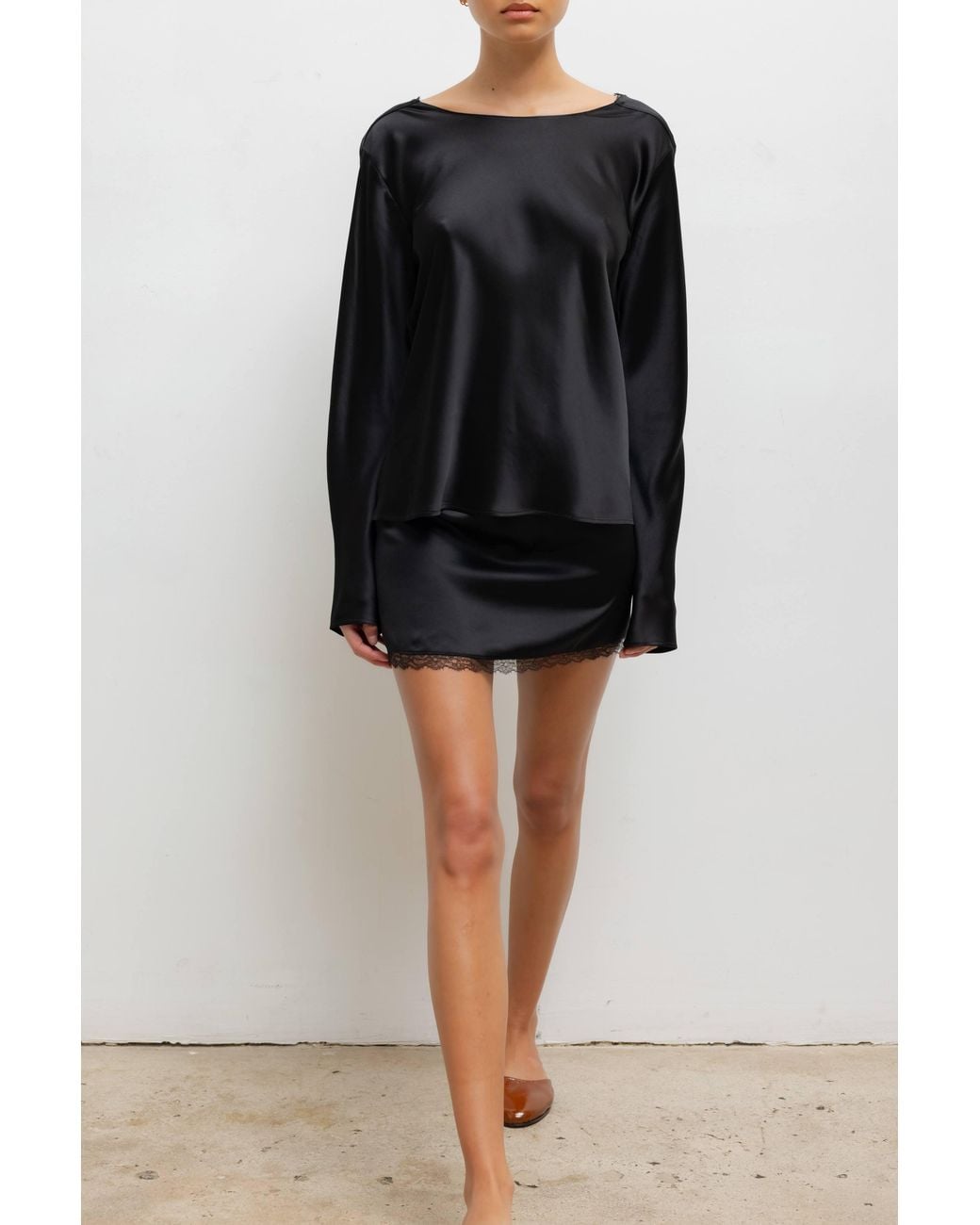 Leset Black Barb Lace Low Back Top