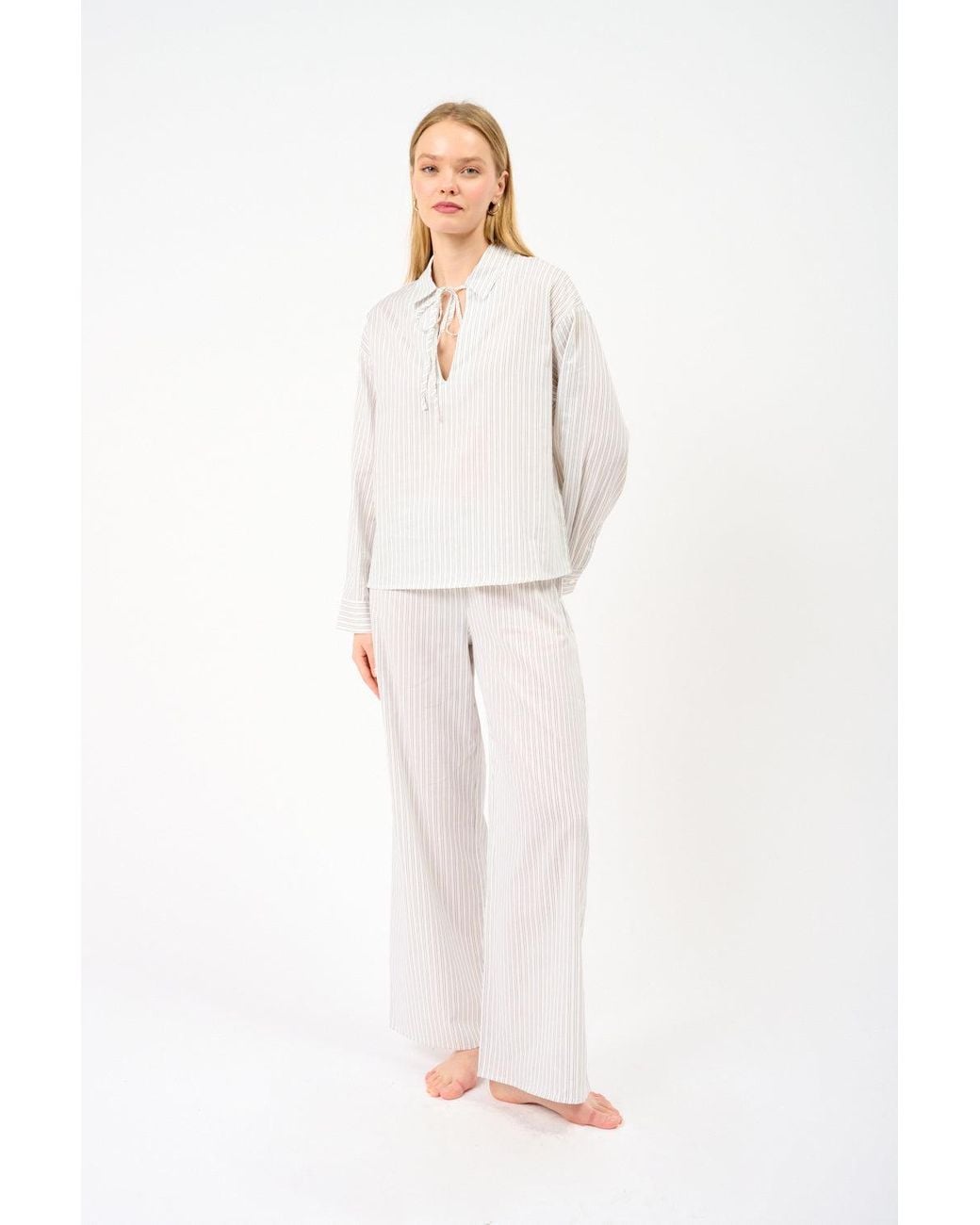 Asceno White The Santiago Top
