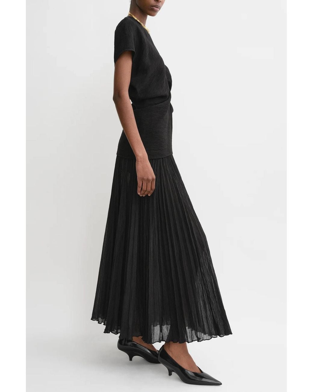 Totême Black Slouch Waist Top