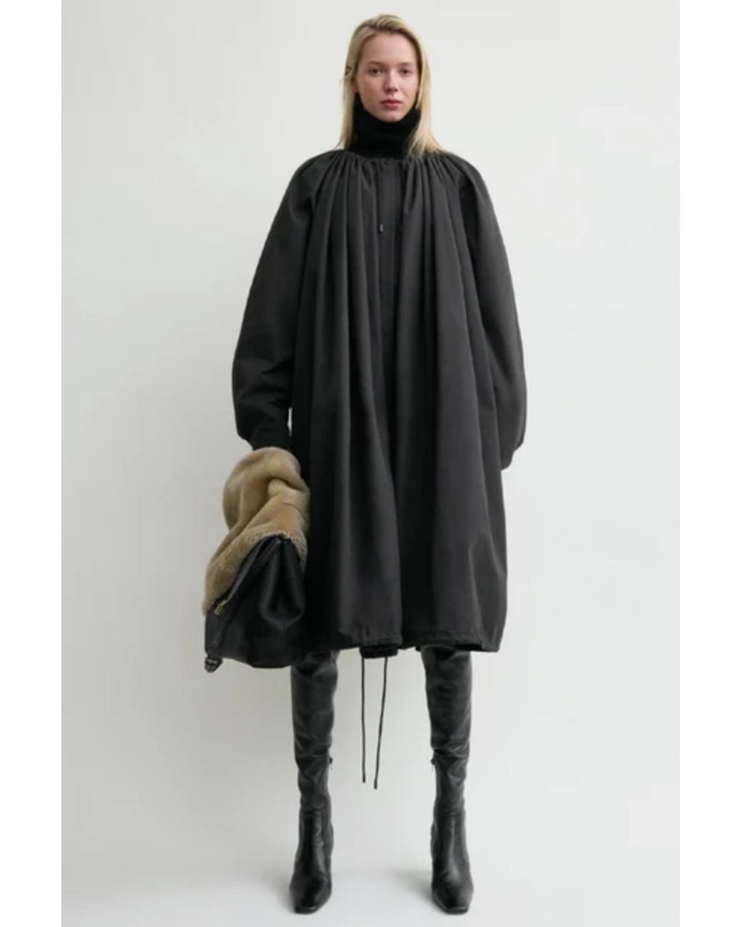 Totême Black Gathered Parachute Coat