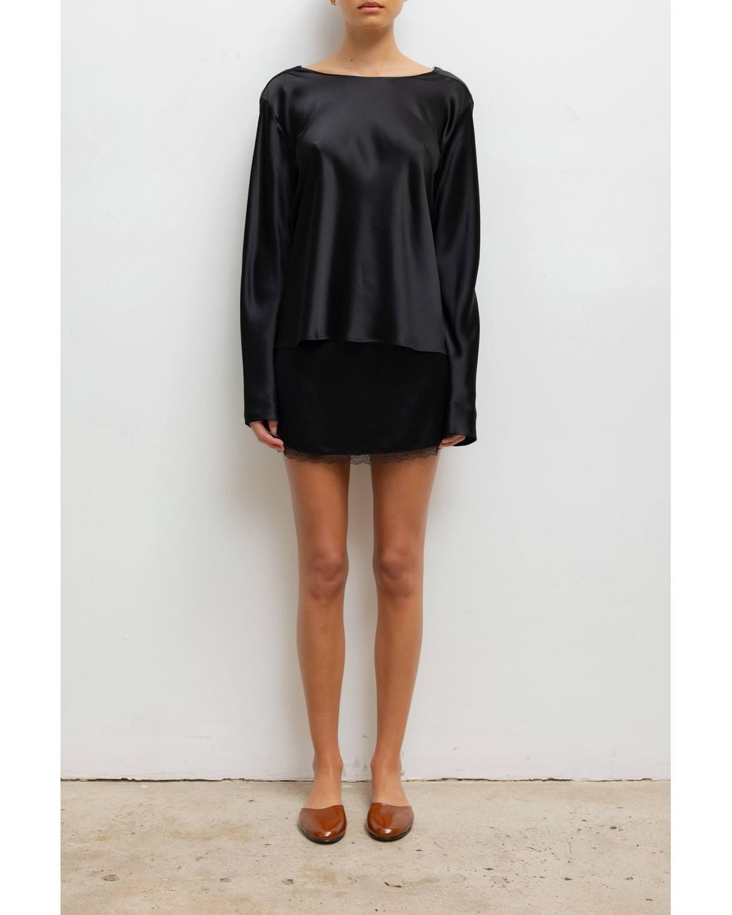 Leset Black Barb Lace Low Back Top