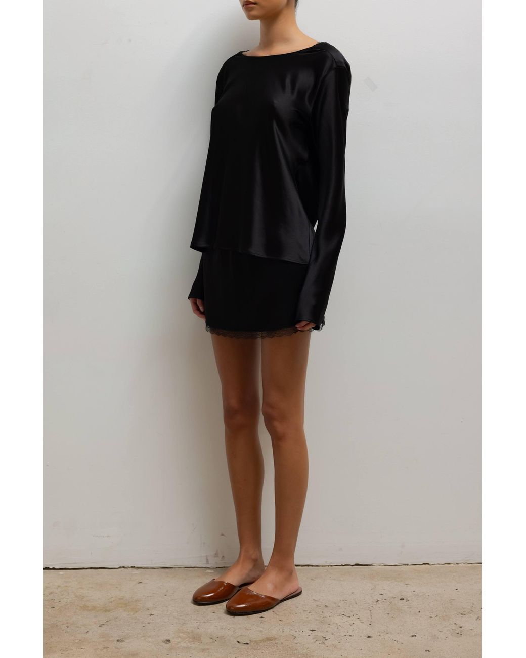 Leset Black Barb Lace Low Back Top