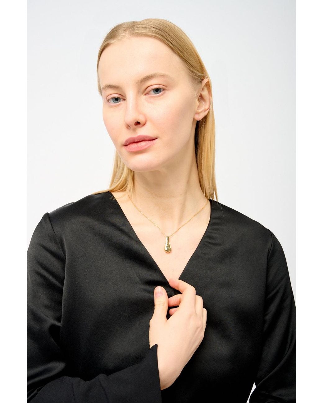 Otiumberg Metallic The Pebble Necklace