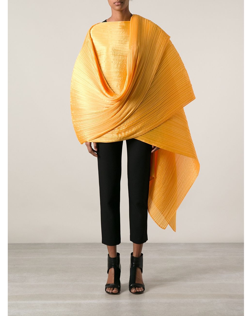 Pleats Please Issey Miyake Wrap Style Shawl in Yellow | Lyst