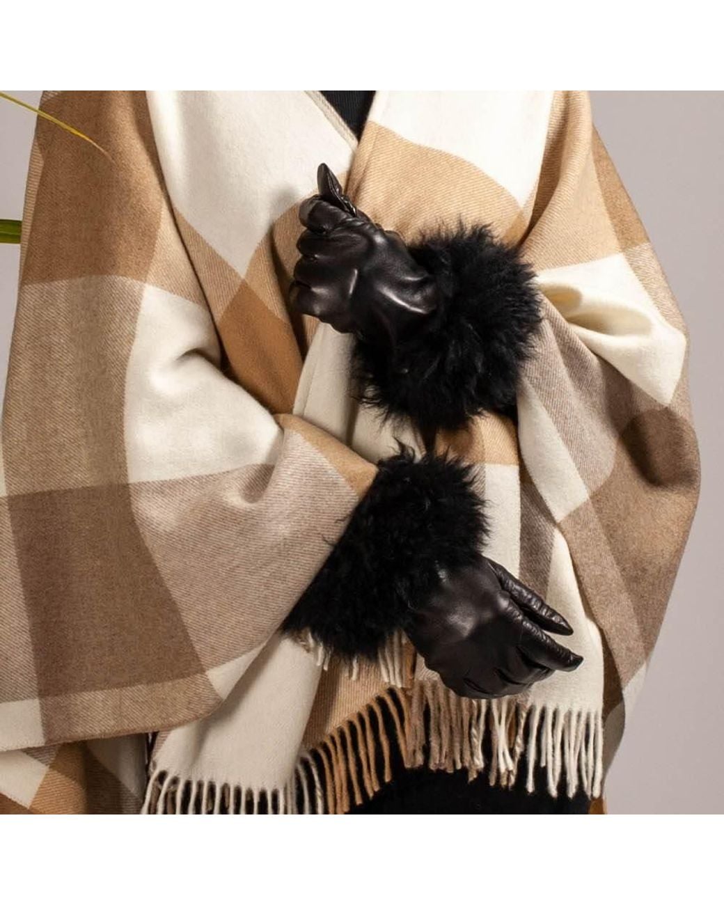 Black Accessories Black Ladies' Leather Gloves With Rabbit Fur Cuff