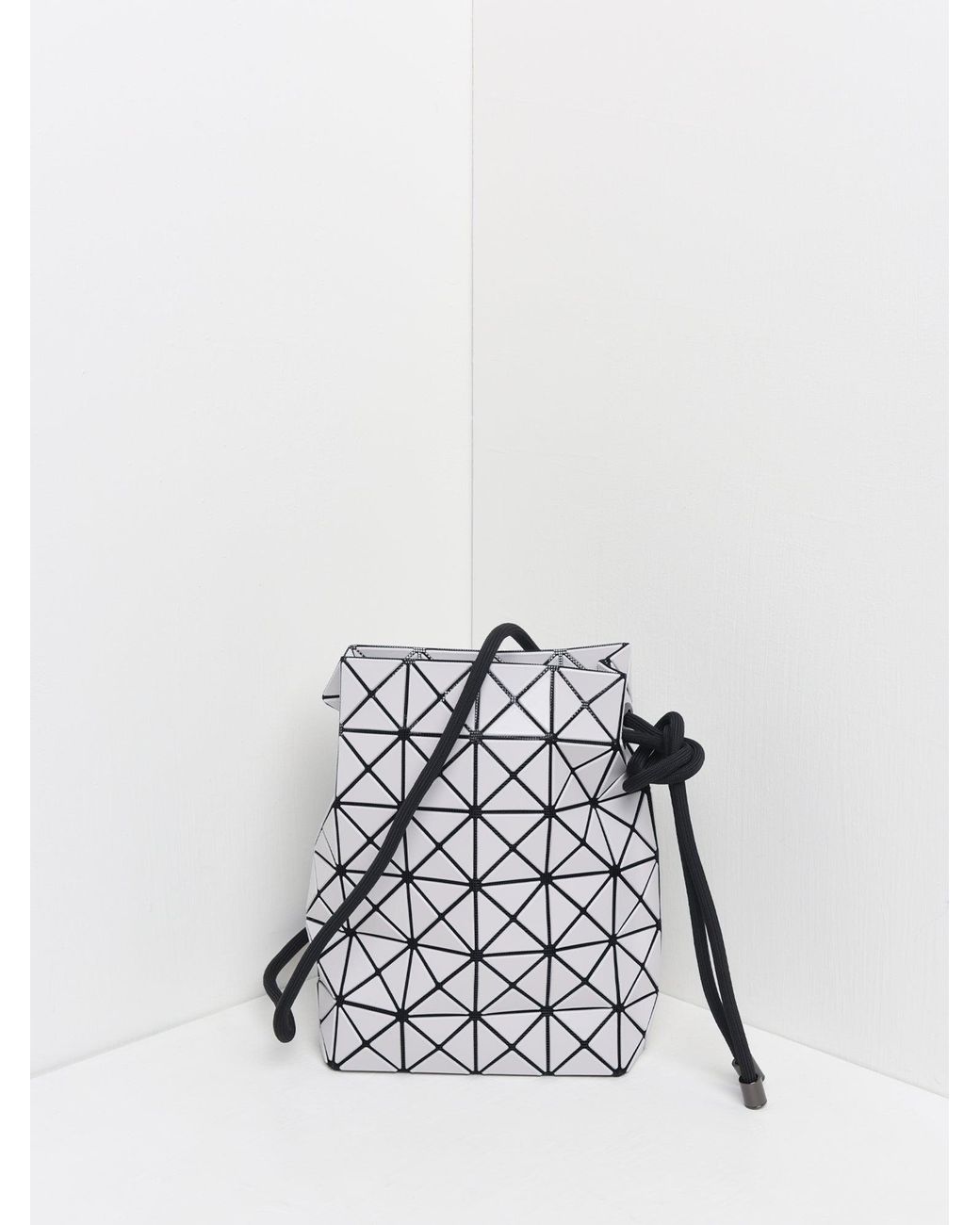 Bao Bao Issey Miyake Wring Matte in White | Lyst