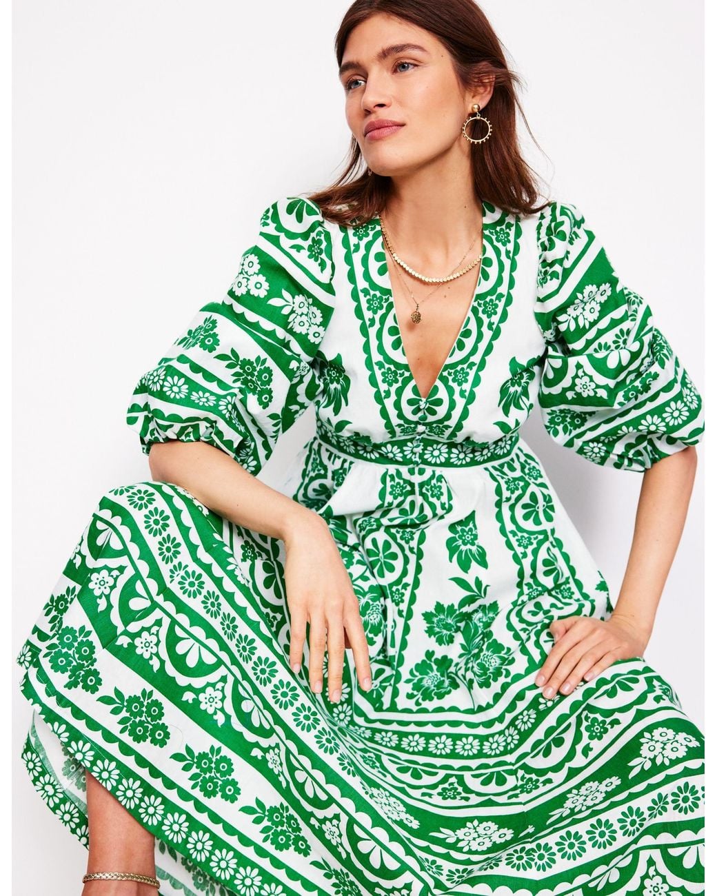 Boden Lola Blouson Maxi Dress Rich Emerald, Ornate Tropics in White | Lyst