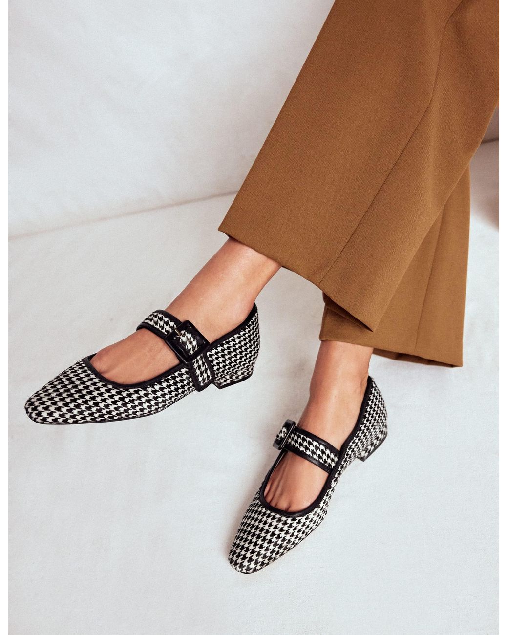Boden White Vic Chisel Toe Mary Janes