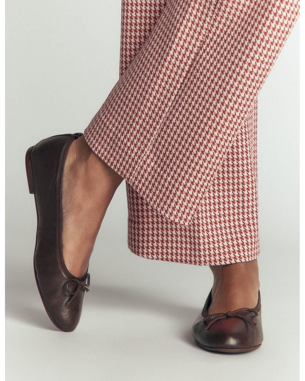 Boden Brown Patti Round Toe Ballet Flats