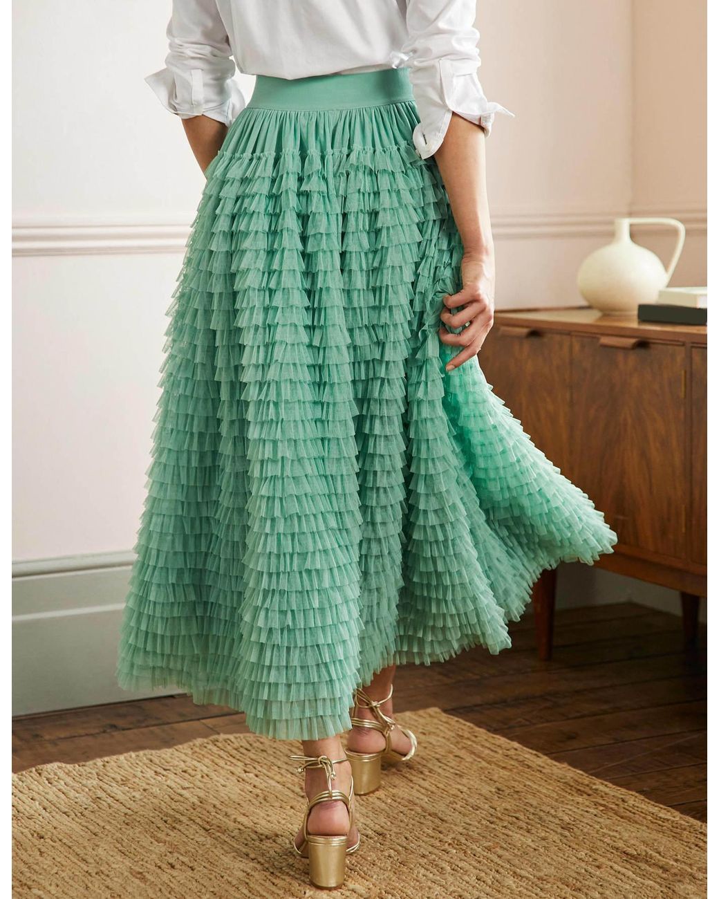 Midi tulle skirt green top