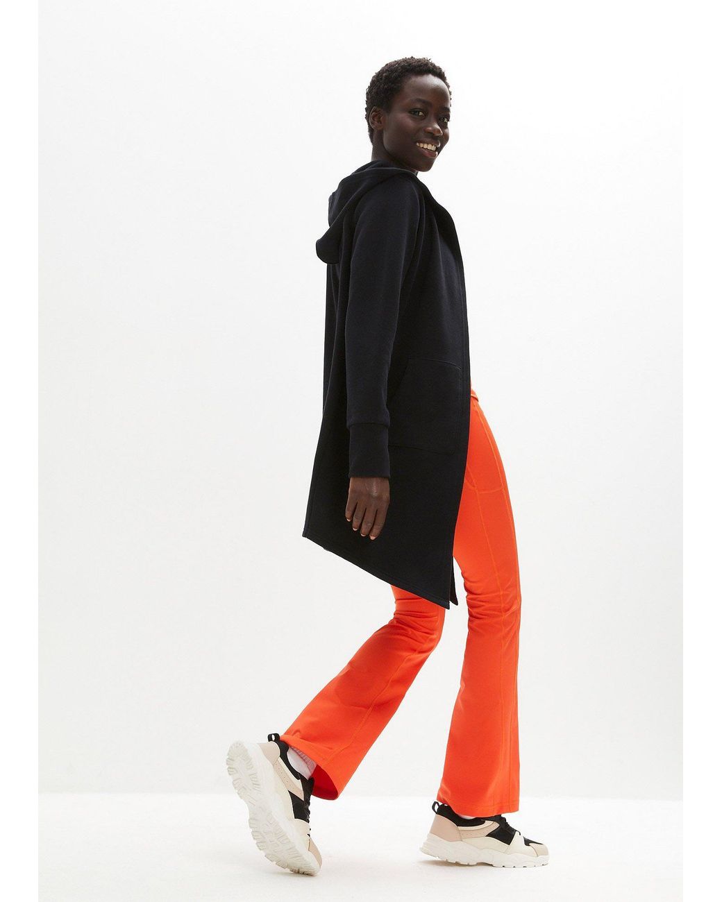 Giacca Lunga di bonprix in Black