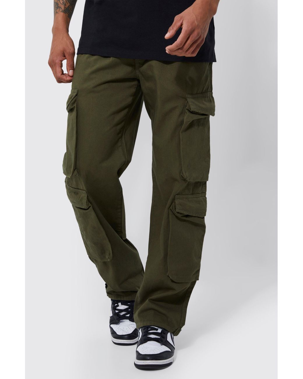 BoohooMAN Fixed Waist Relaxed Peached Twill 3d Cargo in Green for Men ...