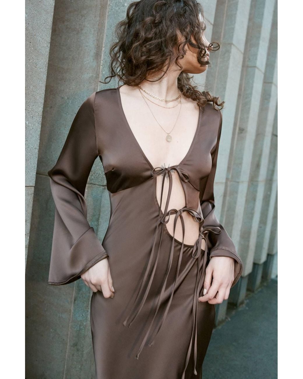 black dress turtleneck sweater The in Plush Cotton Sizes:S while the fitted long H25408K121 Jennifer Lopez Went To