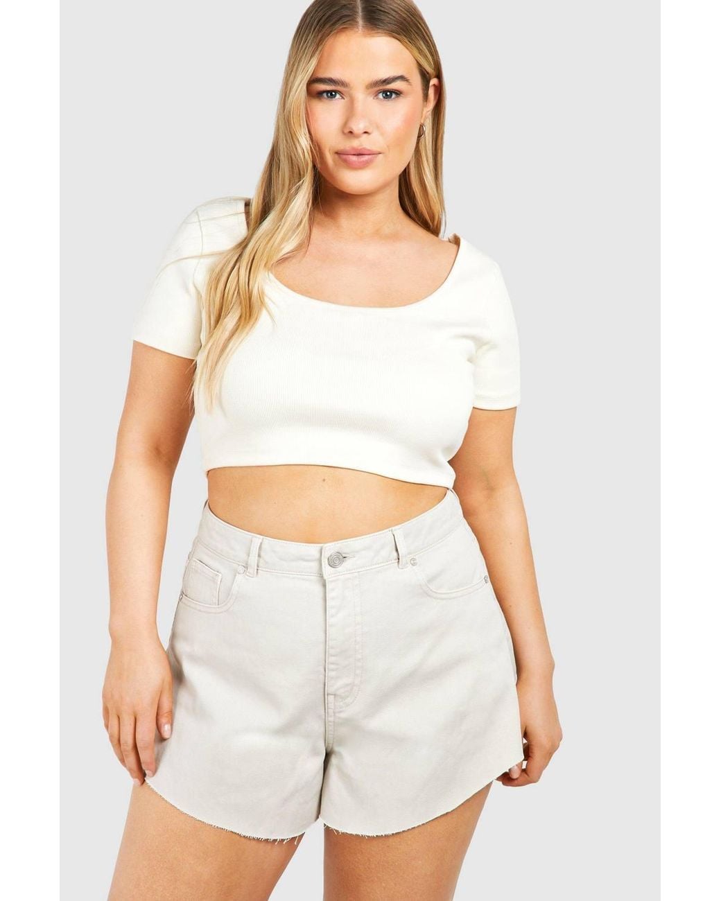 Boohoo White Plus Basic Denim Flippy Short