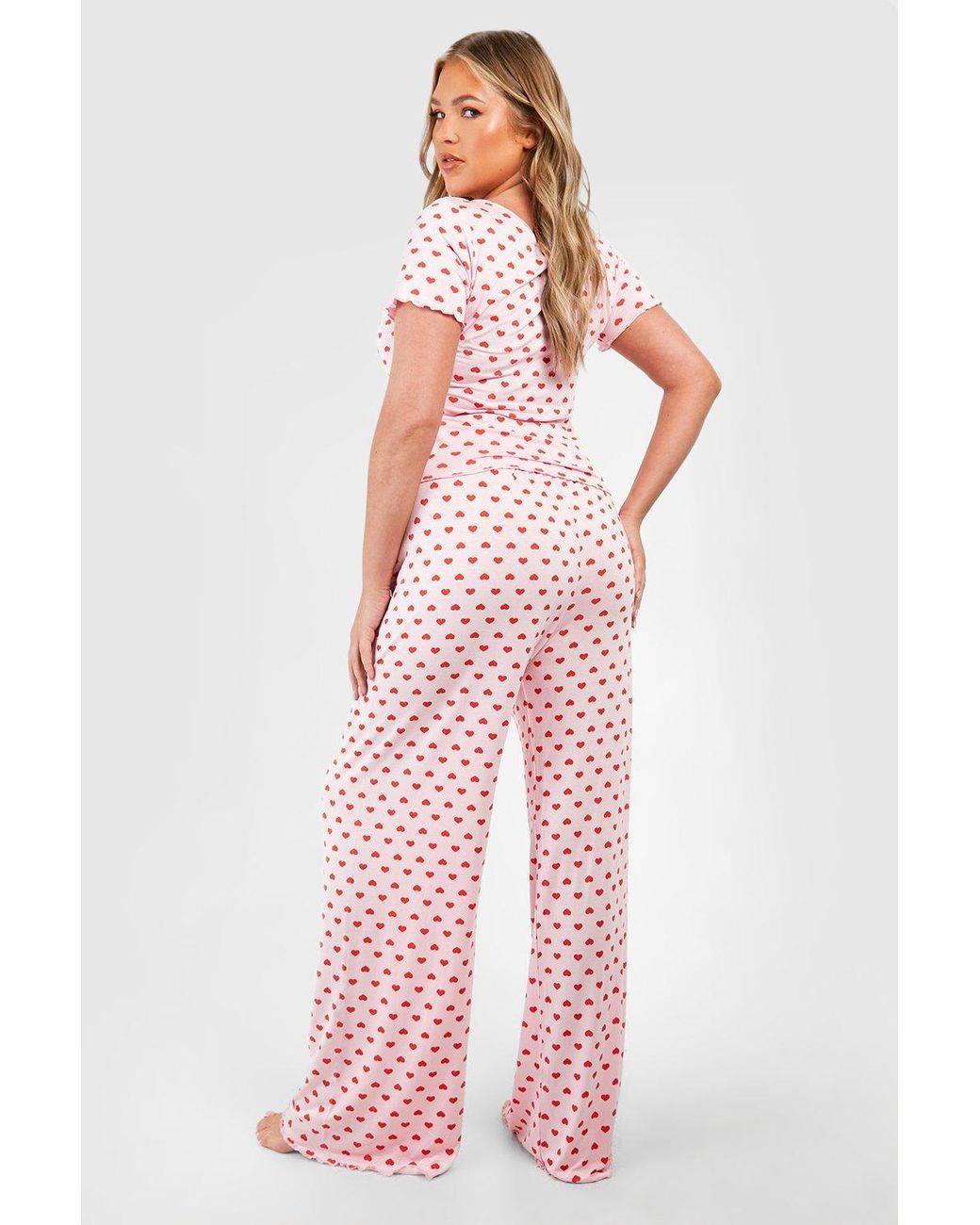 Boohoo Plus Heart Print Jersey Top & Trouser Pj Set in Red