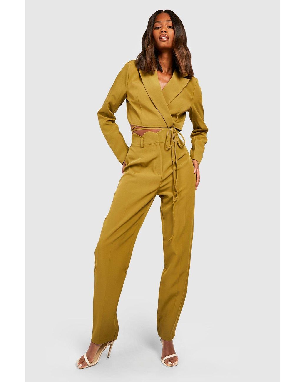 Boohoo Scalloped Waist Straight Leg Tailored Trousers in Yellow