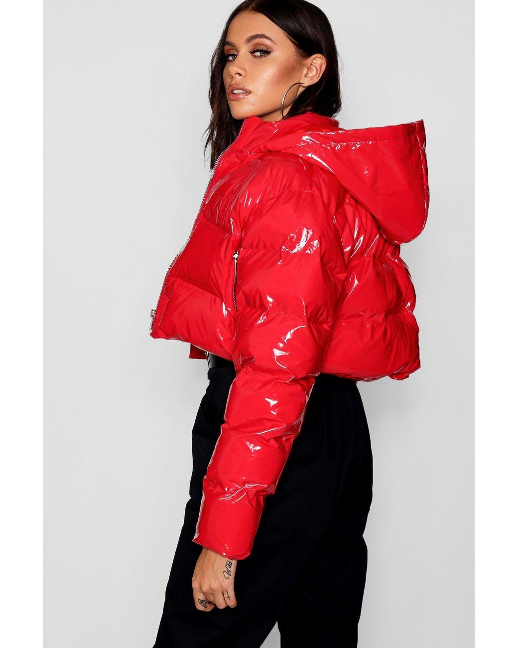Boohoo Crop Vinyl Puffer Jacket in Red | Lyst