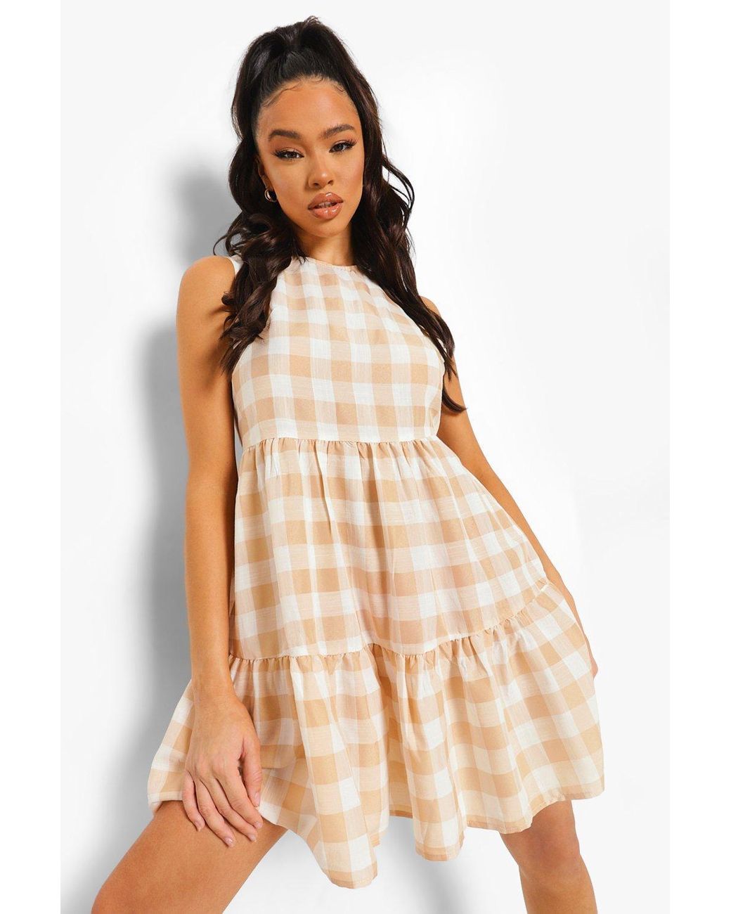 Boohoo Gingham Sleeveless Tiered Smock Dress in Beige (Natural) - Lyst