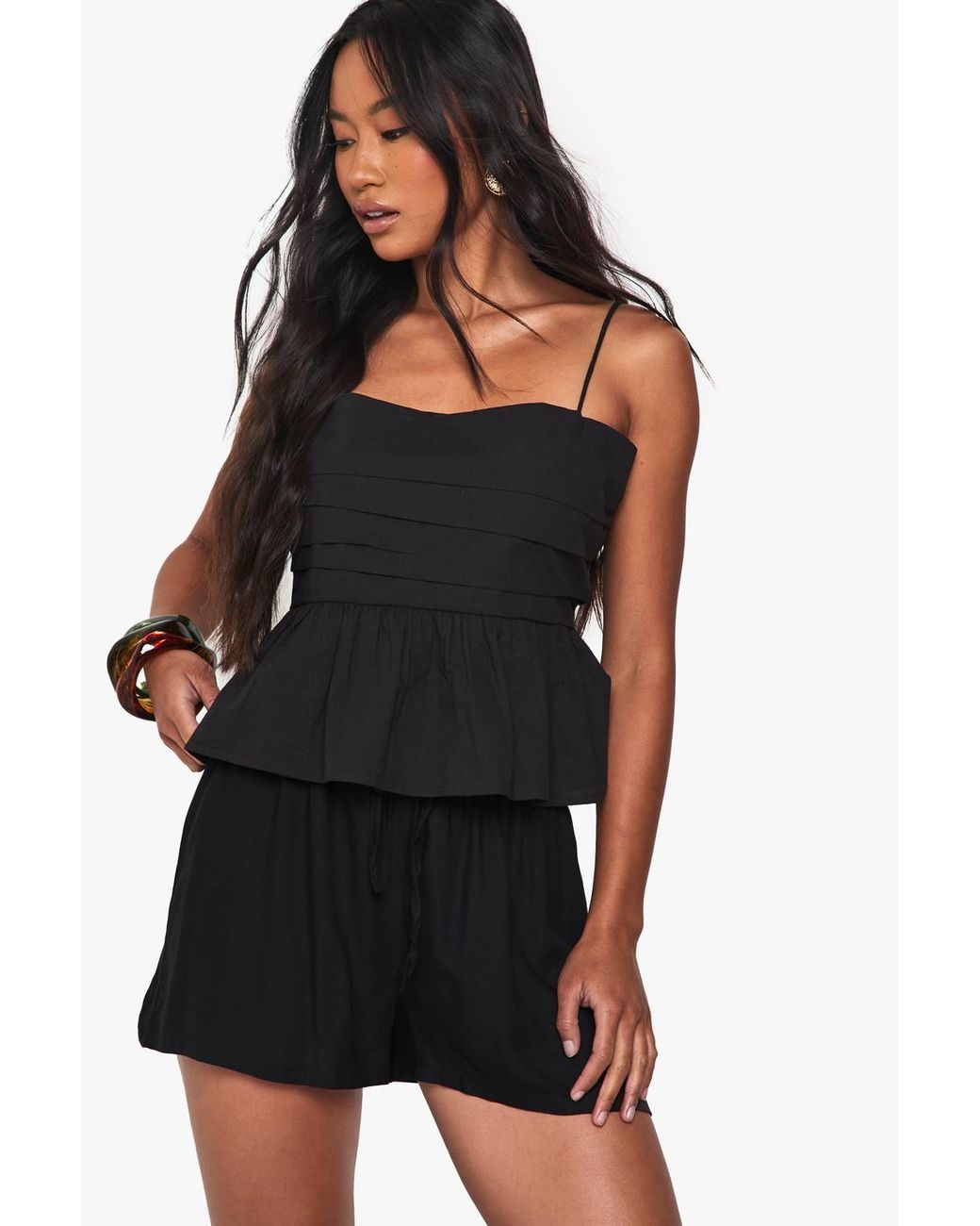 Boohoo Black Basic Flippy Shorts