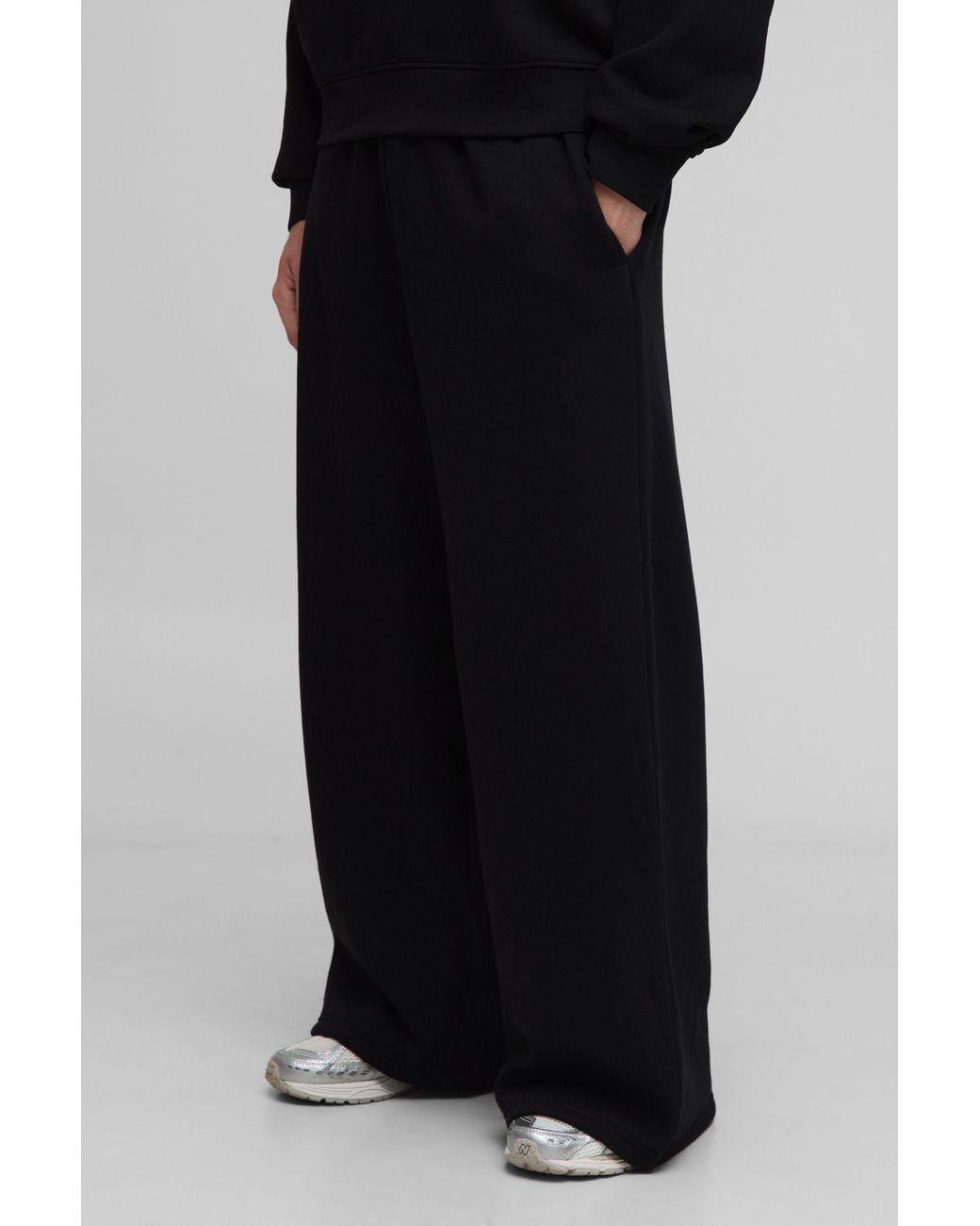 BoohooMAN Basic Jogginghose mit weitem Bein in Black für Herren