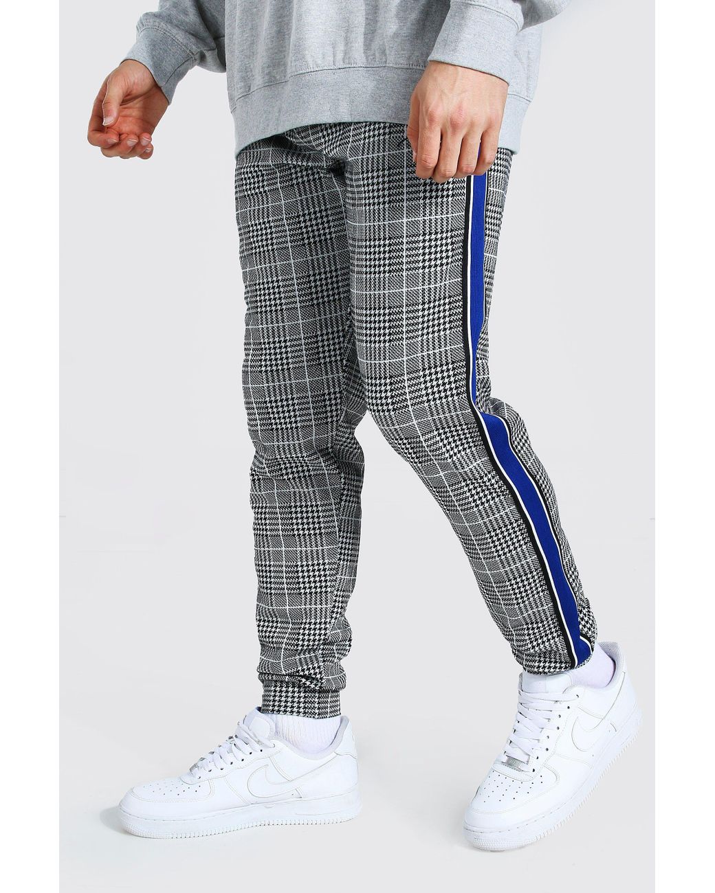 tape joggers