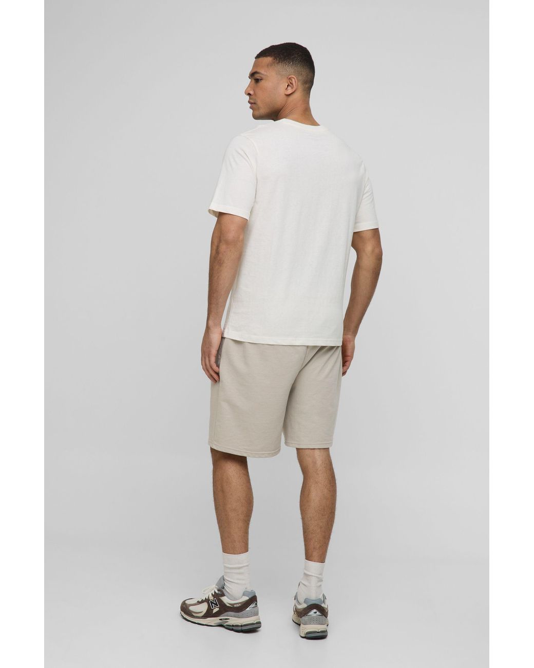 BoohooMAN White Regular Fit Basic Crew Neck T-shirt for men