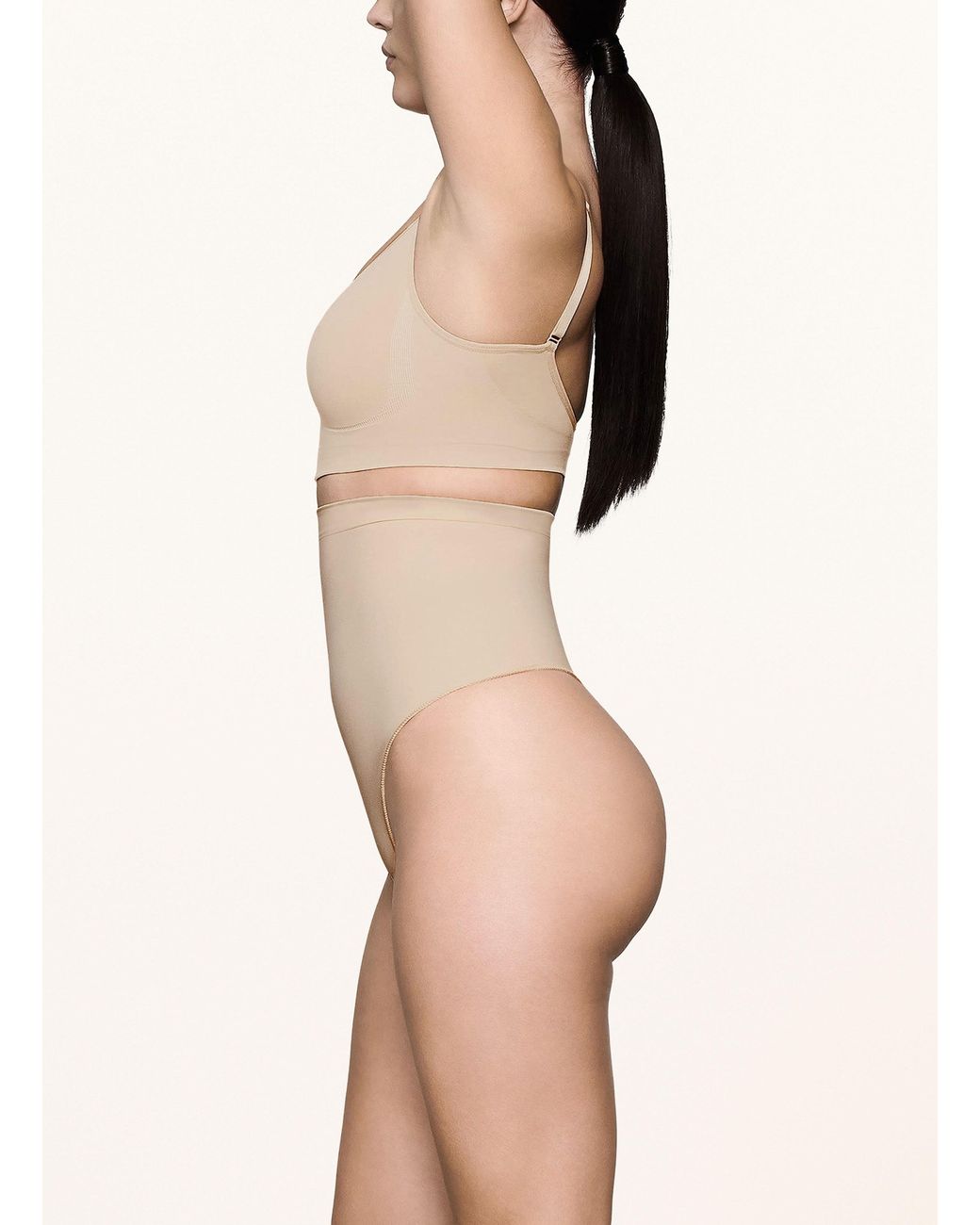 Skims Natural Shape-String SEAMLESS SCULPT