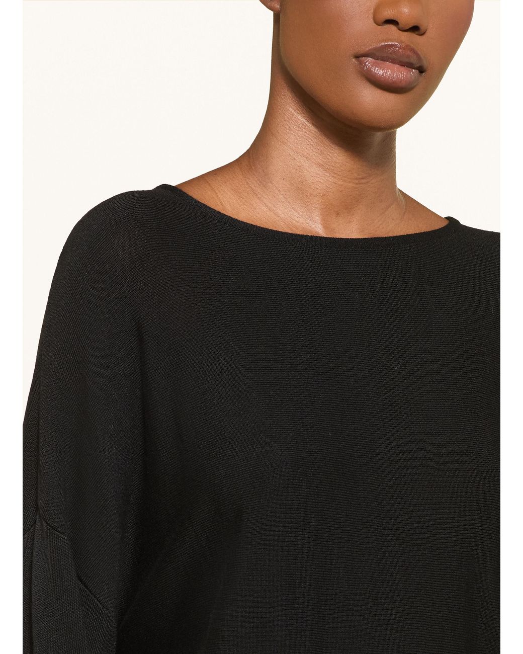 Juvia Black Pullover FAIZA
