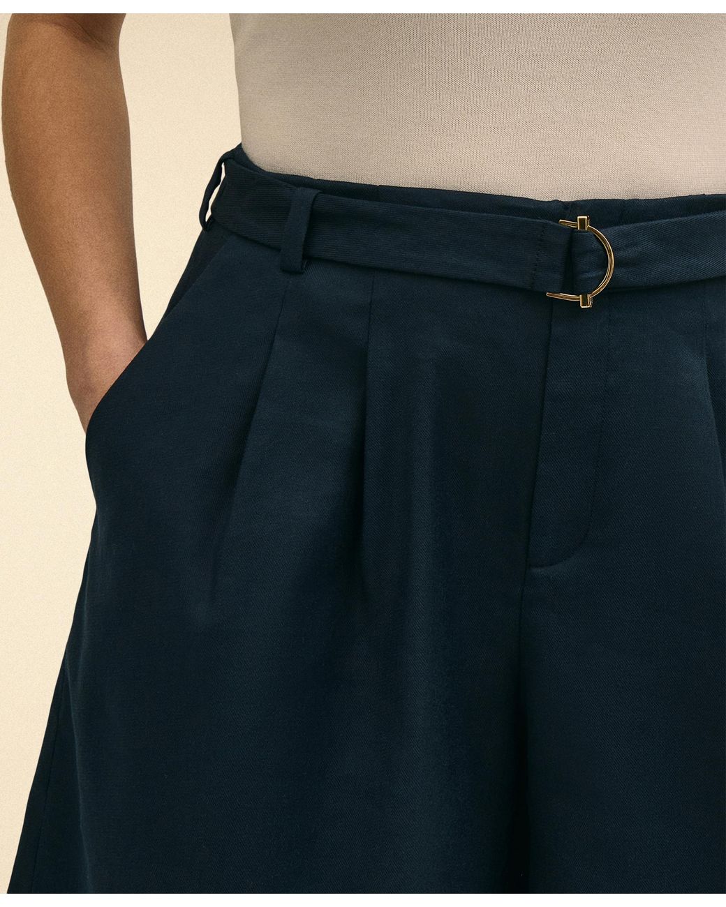 Brooks Brothers Blue Belted Pleated Linen Short