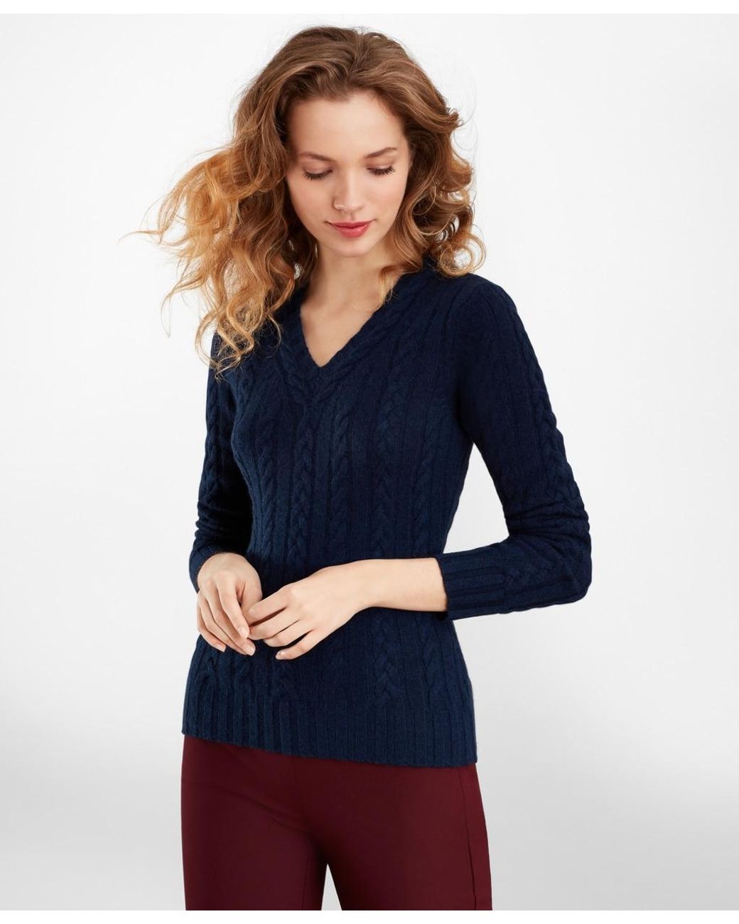 v neck navy sweatshirt