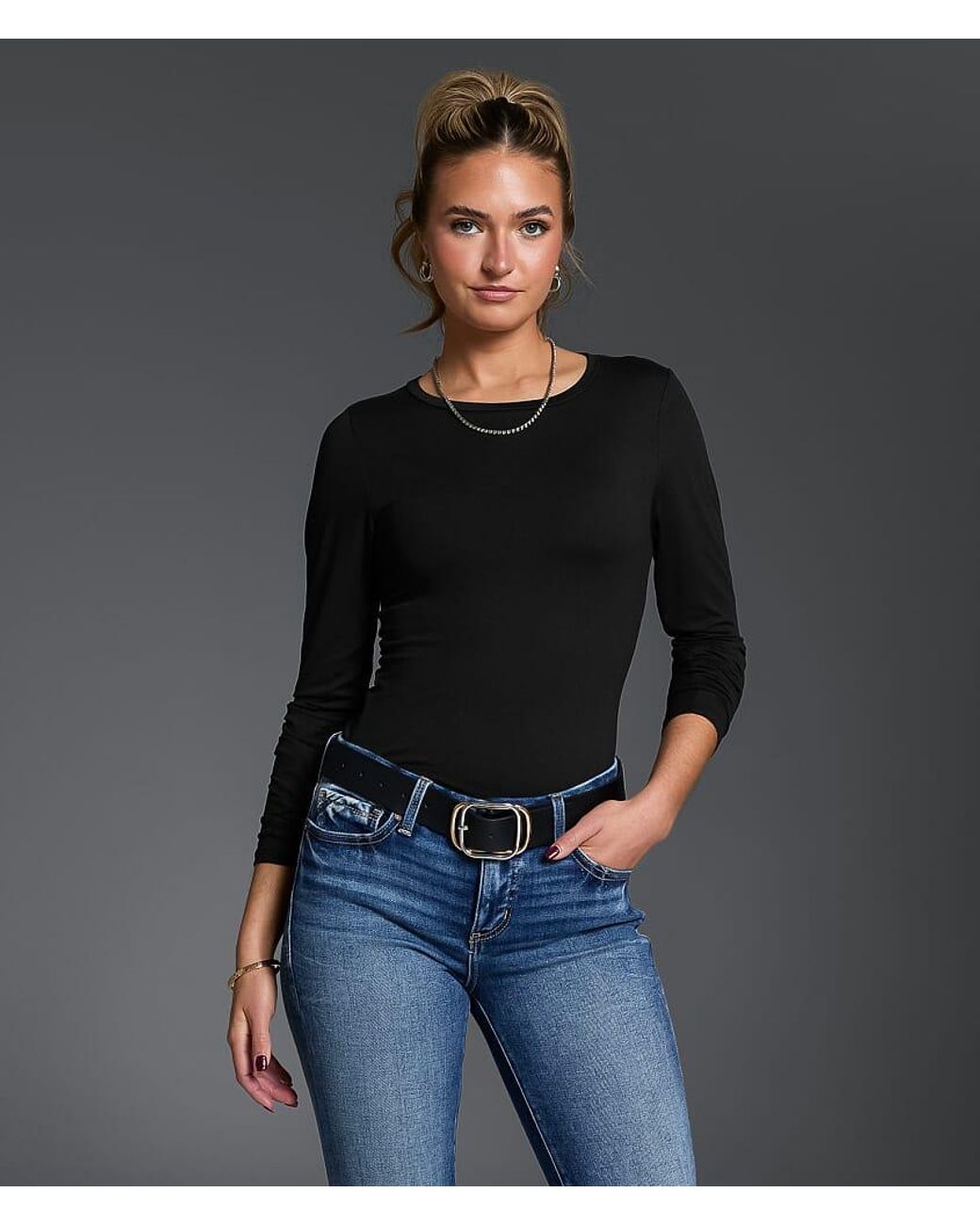Buckle Black Black Peached Top