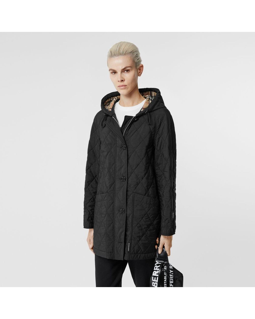 Burberry Diamond Quilted Thermoregulated Hooded Coat in Black | Lyst