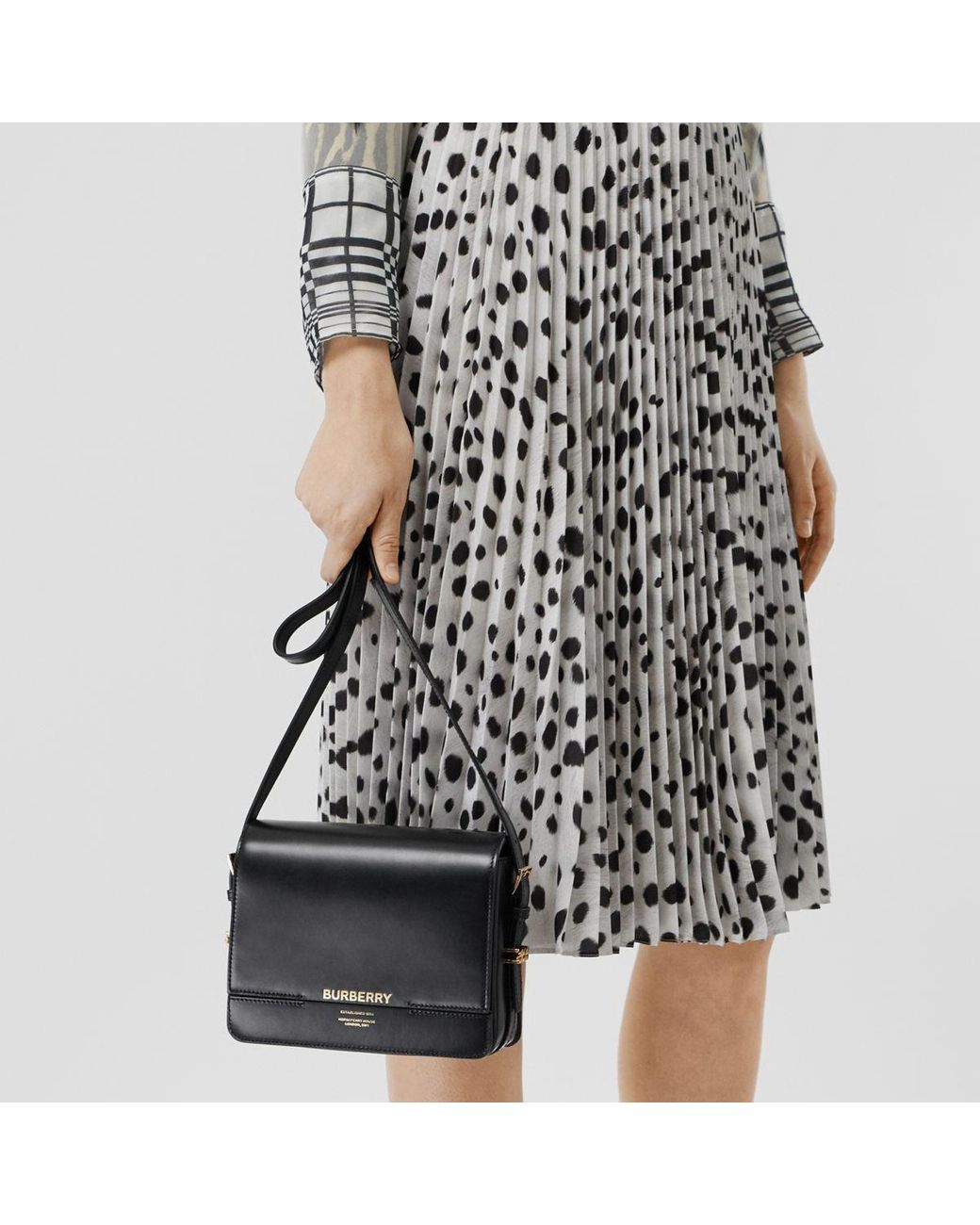 burberry grace bag review