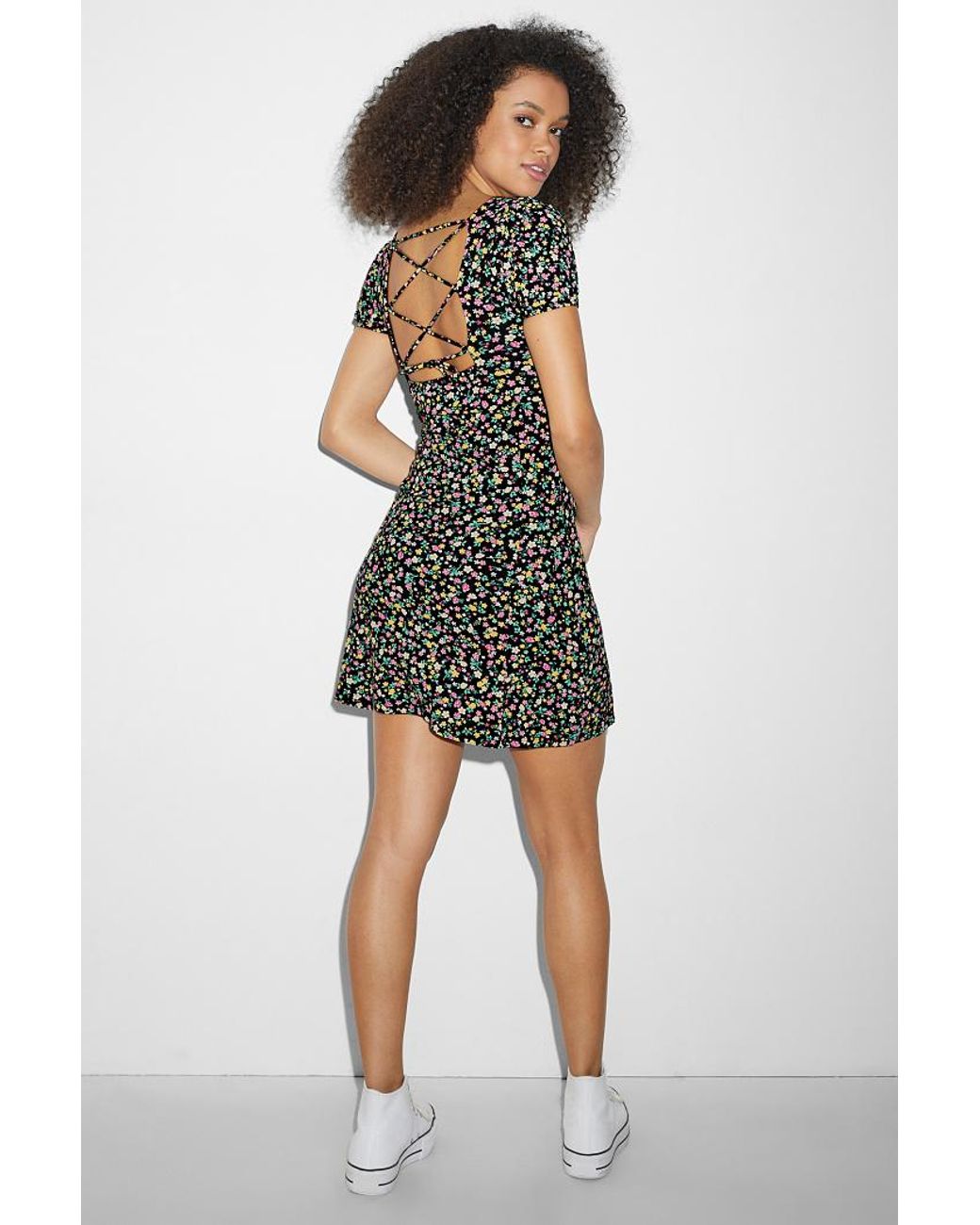 C A vestido de flores CLOCKHOUSE de color Negro Lyst