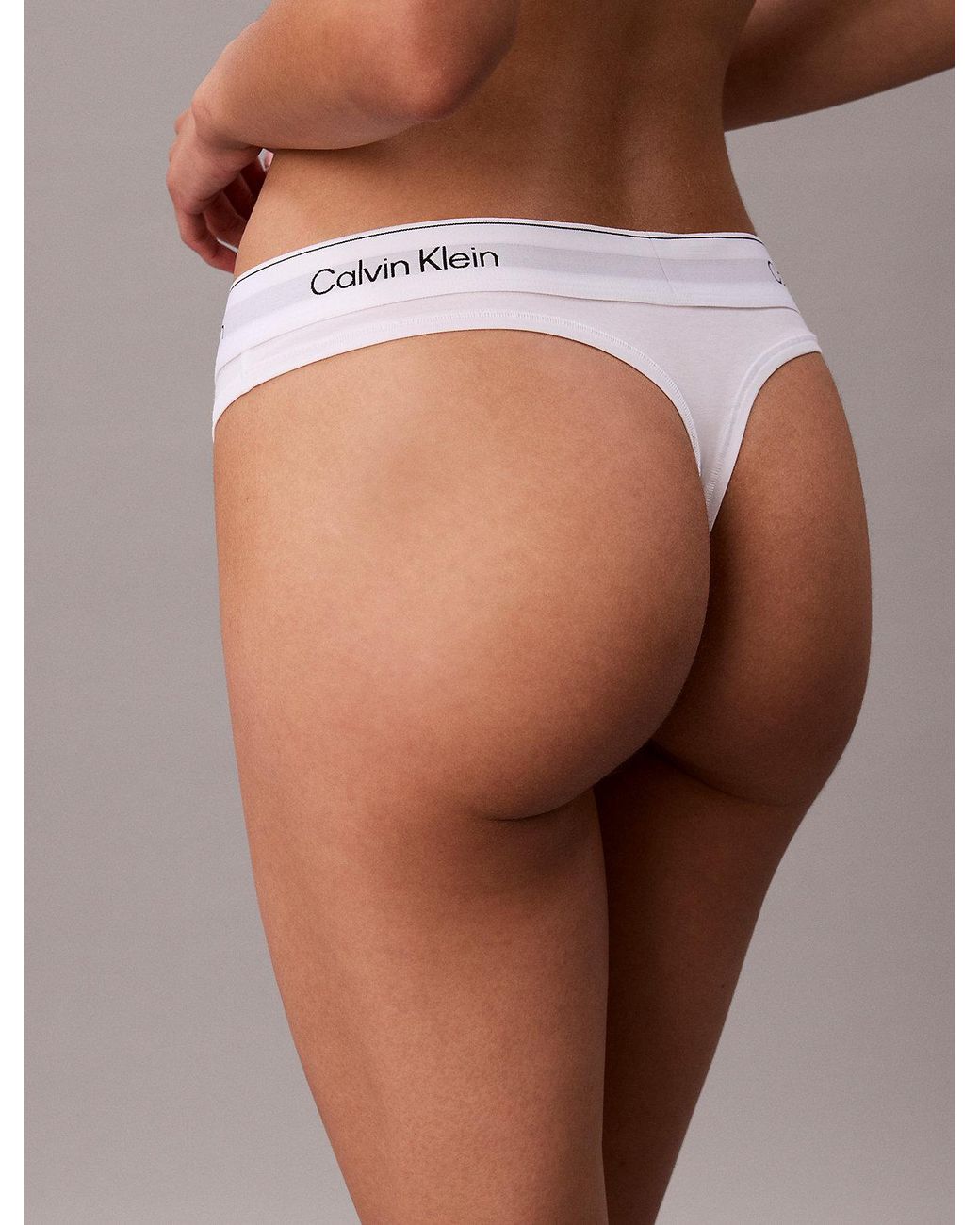 String Calvin Klein en coloris White