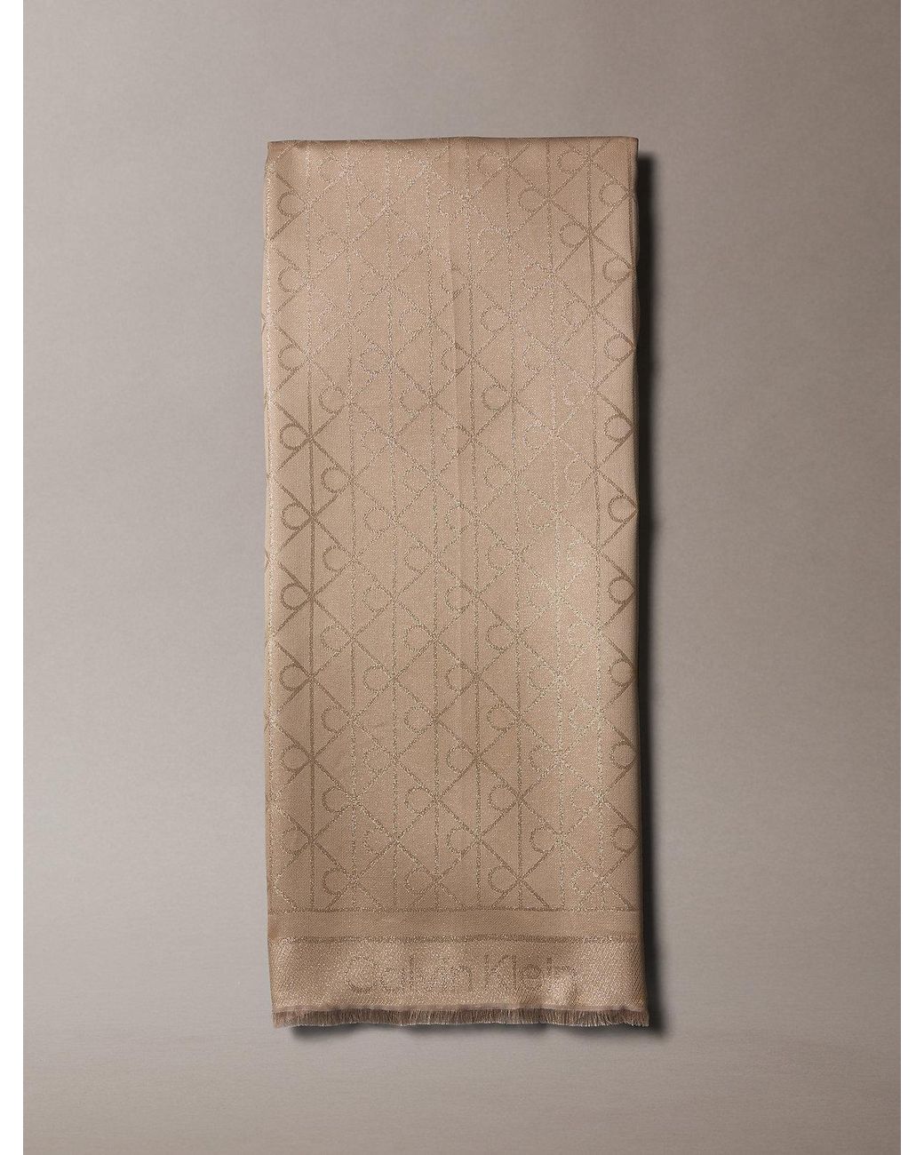 Écharpe Brillante Avec Logo Emblématique Intégral Calvin Klein en coloris Natural