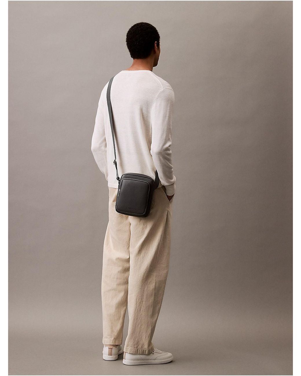 ★ ★ Men's CK Micro Pebble Messenger Bag 4D3034G Micro Pebble Messenger | black | Calvin Klein Hong Kong