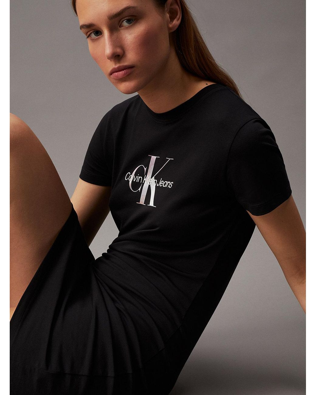 Robe T Shirt Avec Monogramme Calvin Klein en coloris Noir Lyst