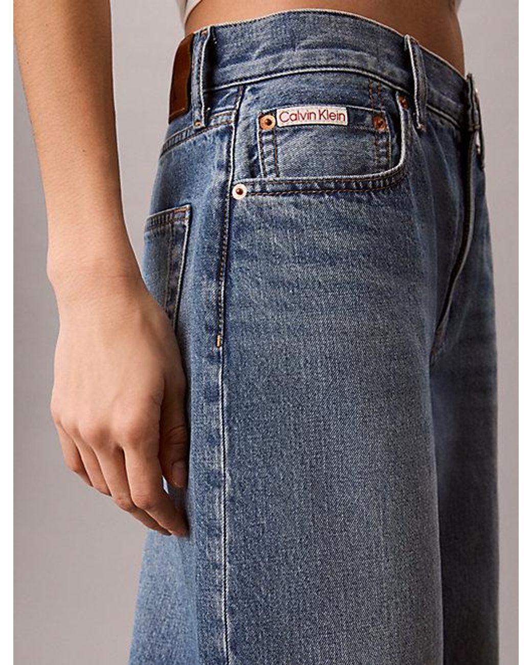 Calvin Klein Blue Jeans Cropped Barrel Jeans