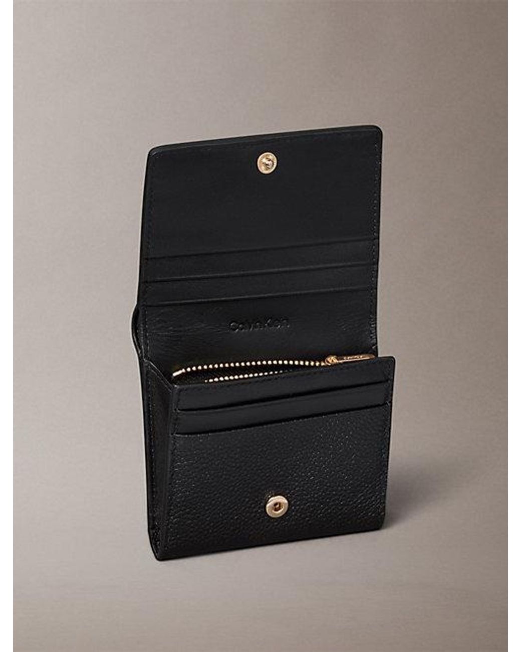 Calvin Klein Gray Leather Rfid Monogram Wallet
