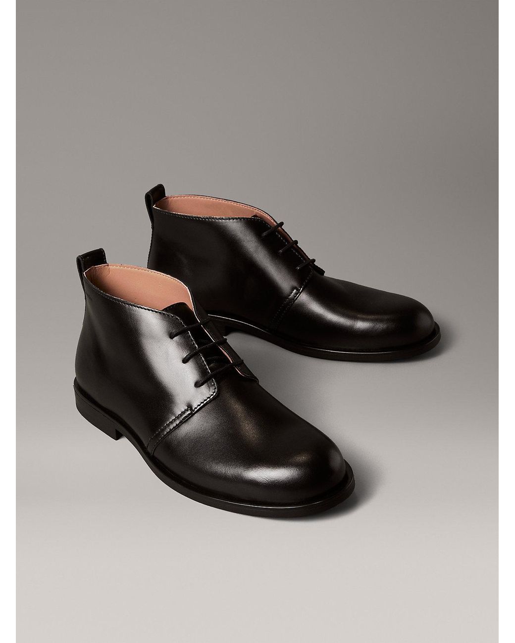 Polacchine Stringate di Calvin Klein in Gray da Uomo