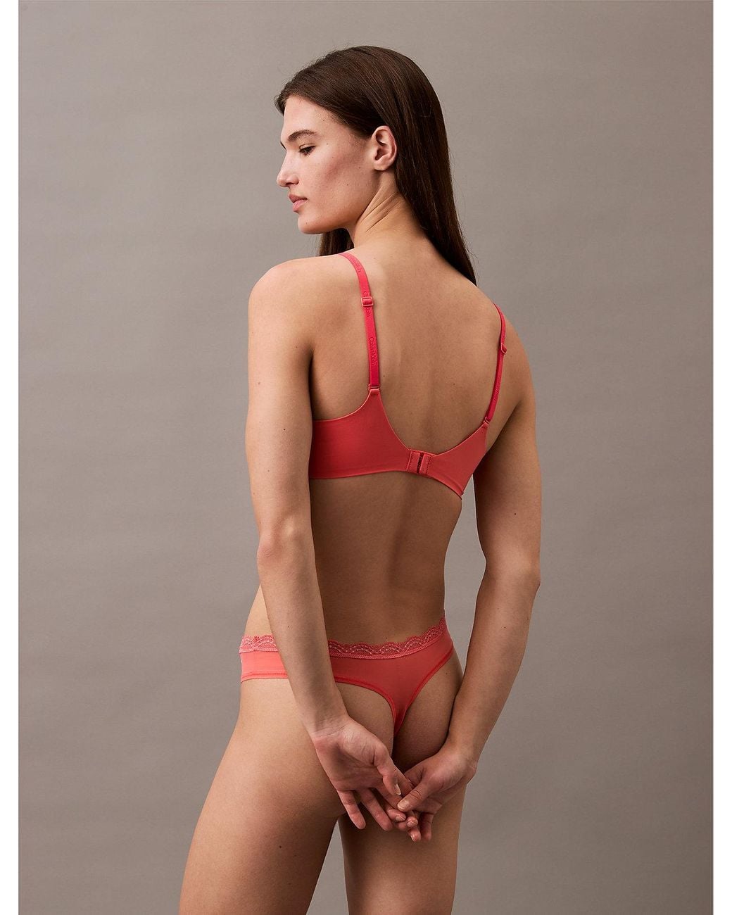 String Taille Basse Calvin Klein en coloris Multicolor