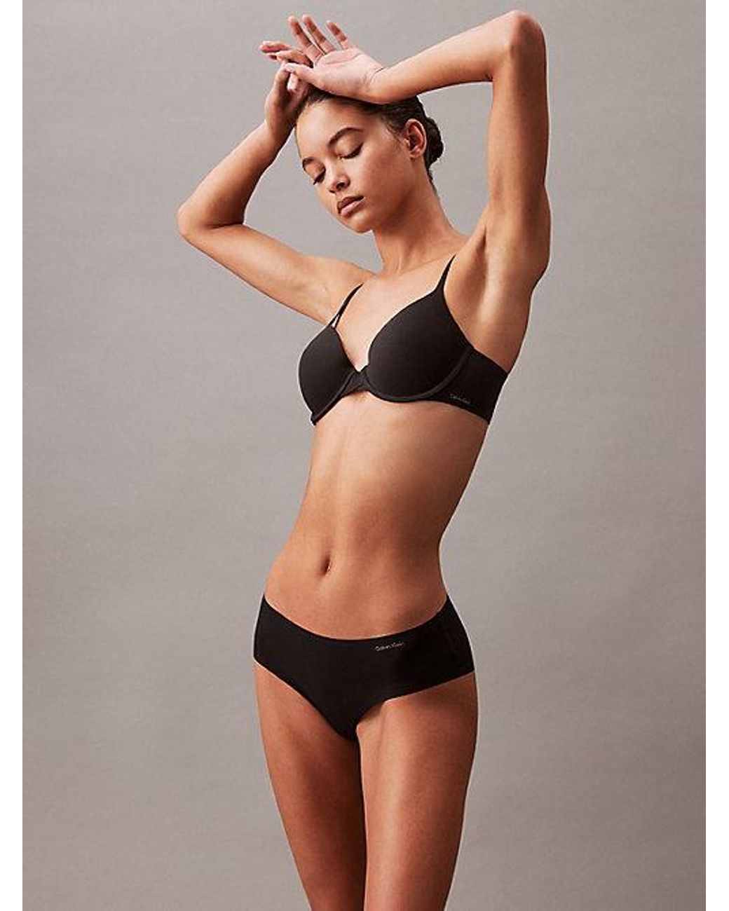 Calvin Klein Black Invisible